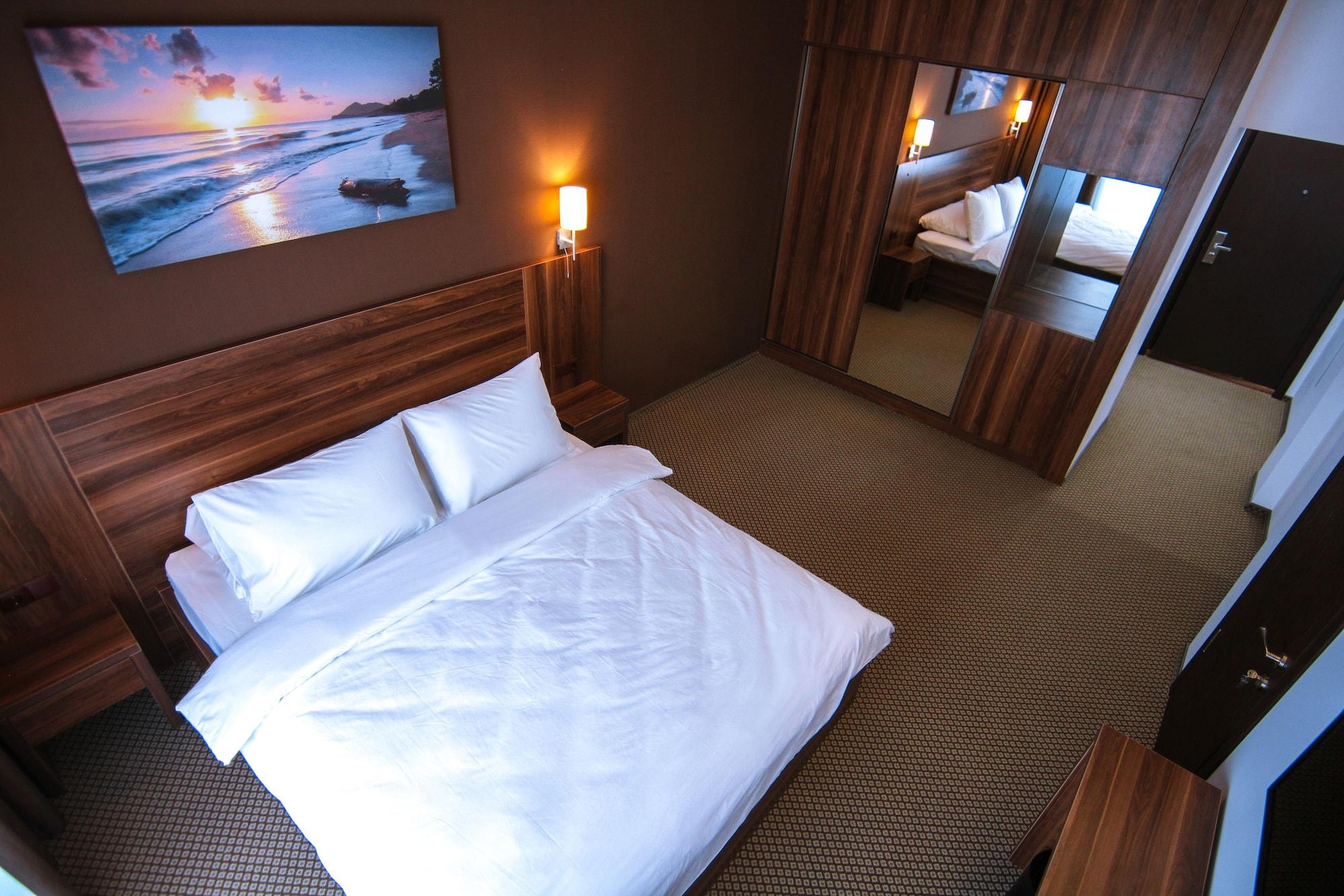 Hotel Sky